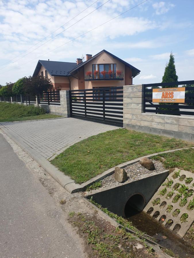 Aris Pokoje Goscinne Wojnicz Luaran gambar