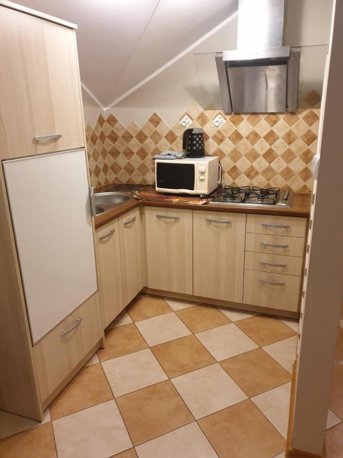 Aris Pokoje Goscinne Wojnicz Luaran gambar